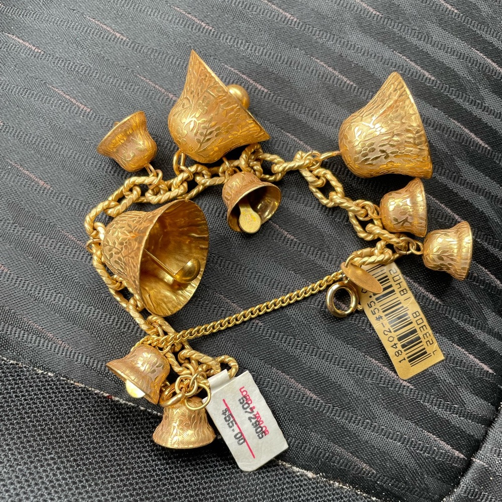 NWT Vintage Miriam Haskell signed golden bell bracelet!